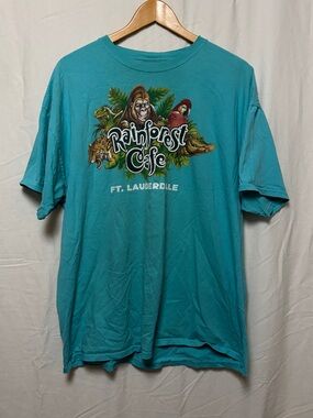 2000’s rainforest cafe cotton blue graphic tee